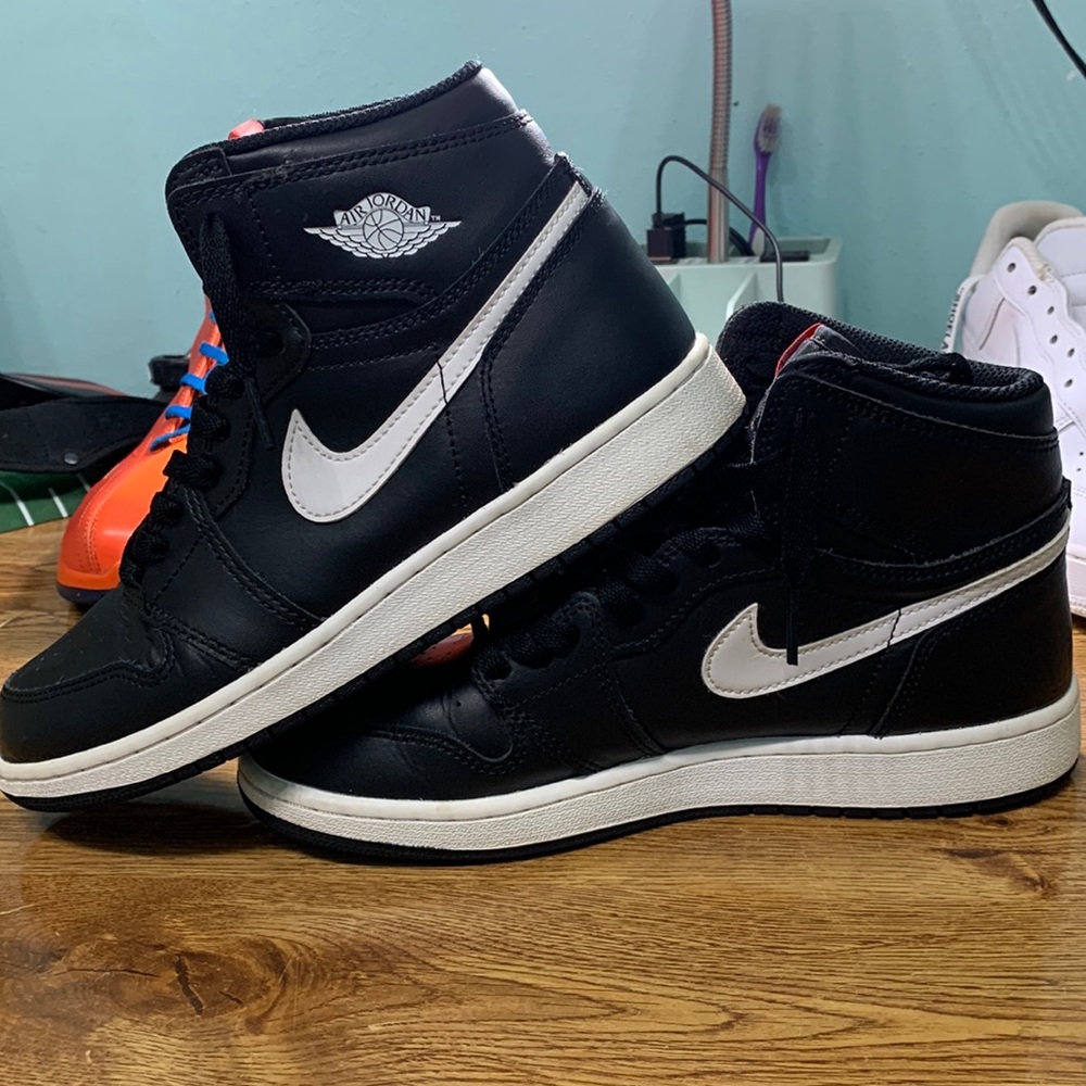 2017 jordan 1 “yin Yang” mens 6.5/ women’s 8.5